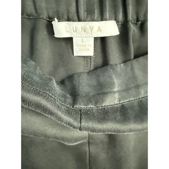 Lunya Split Leg High Rise Washable Silk Pants Immersed Black Size Large - Picture 8 of 12